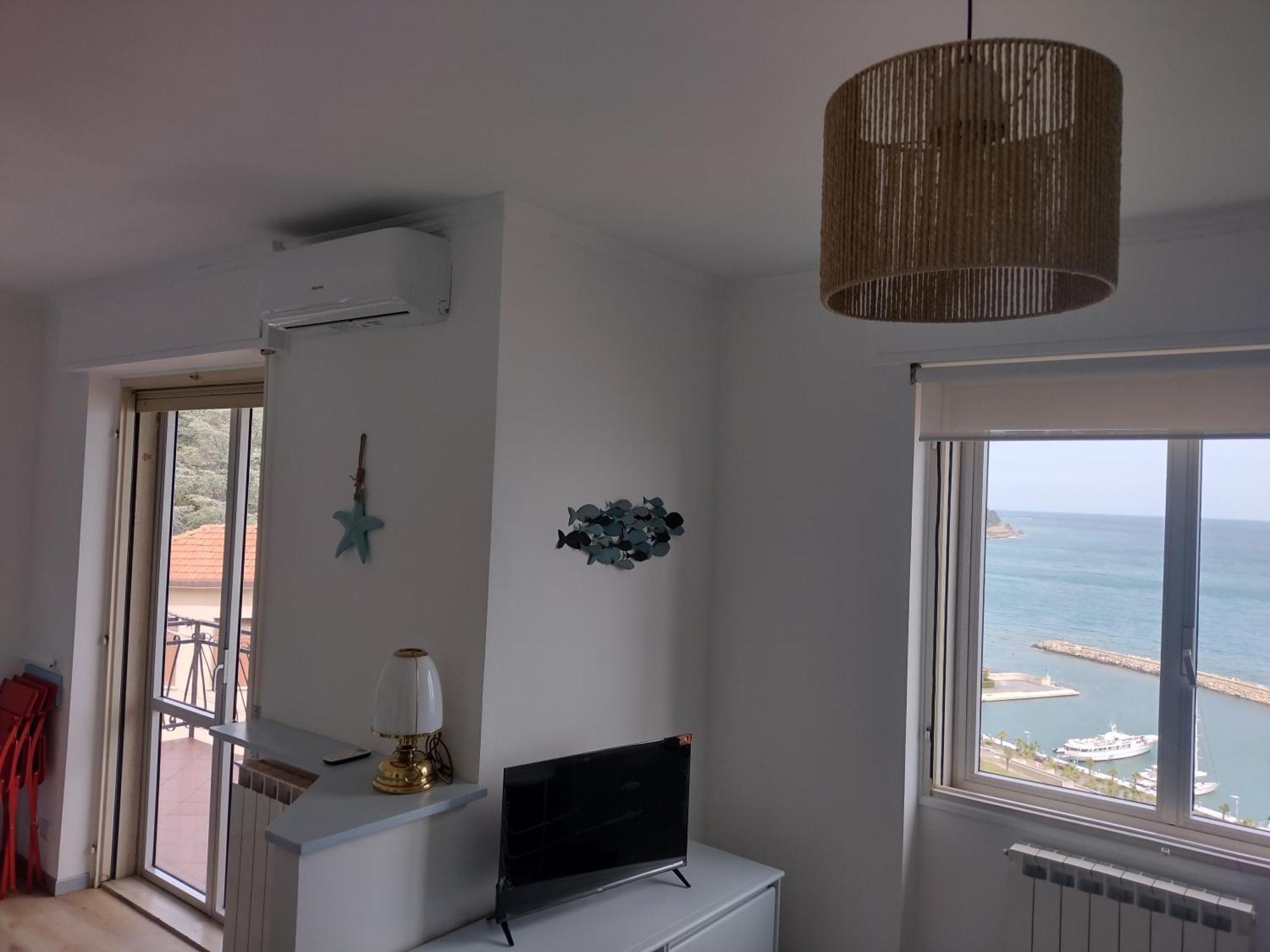 Lighthouse Apartment San Lorenzo al Mare Exterior photo